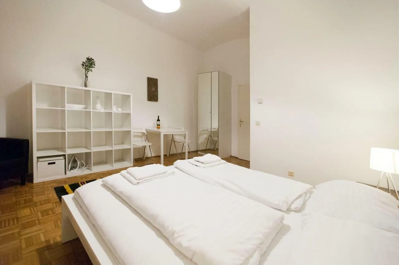 Heart Of Vienna Harmoniegasse Apartment